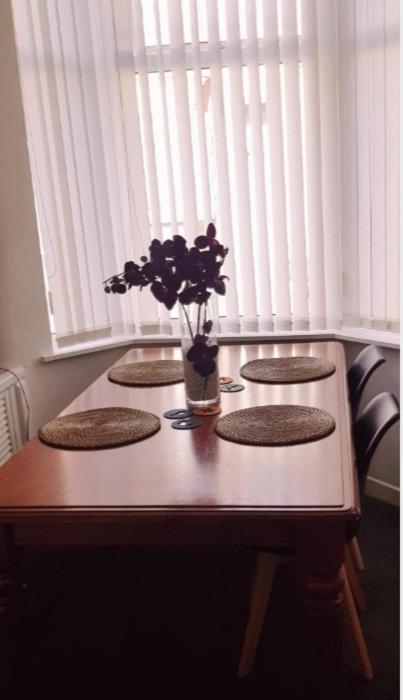 Room In A Shared House! Liverpool Exteriör bild